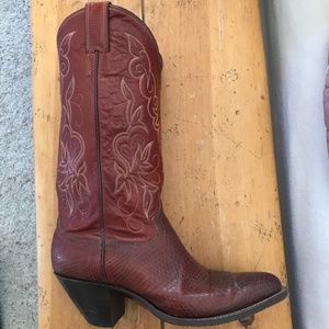 Justin Women's Vintage Cowboy Boots